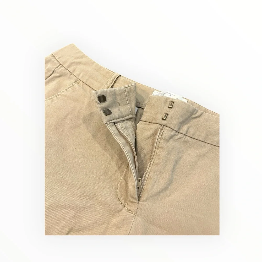 J.Crew Factory‎ Khaki Bermuda Shorts | Size 6| 100% Cotton